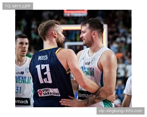 篮球比赛中NBA与FIBA回场规则的适用标准有何差异